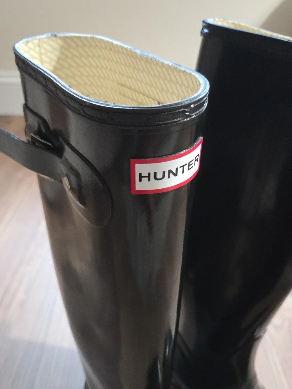 Hunter Women's Black Tall Gloss Rain Boots